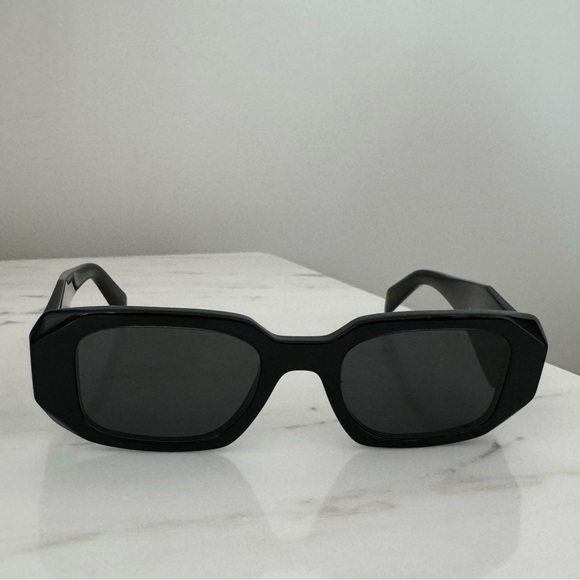 Prada Symbole sunglasses - Picture 2 of 7